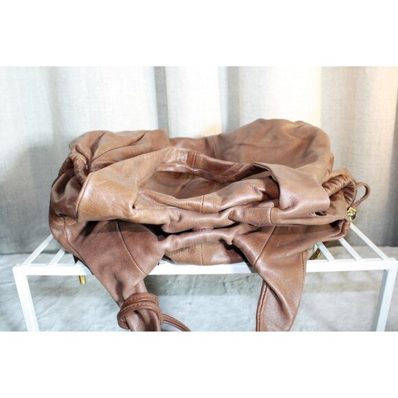 Nice Sized Large Leather Badgely-Mischka Handbag - Picture 8 of 8